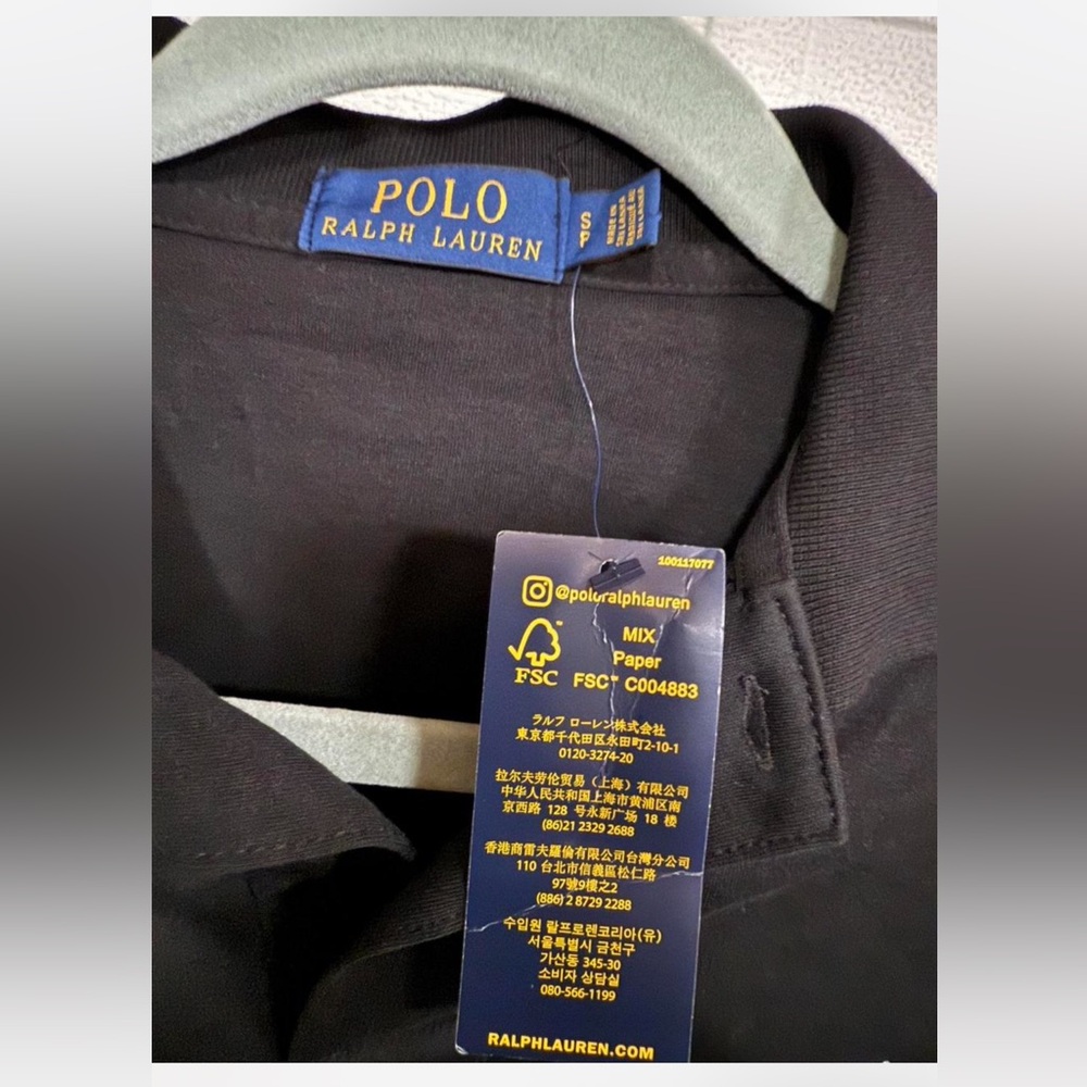 SoldRalph Lauren Men's Classic Black Polo Shirt - Picture 3 of 3